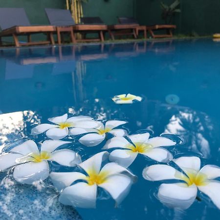 Crescent Resort Galle Bagian luar foto