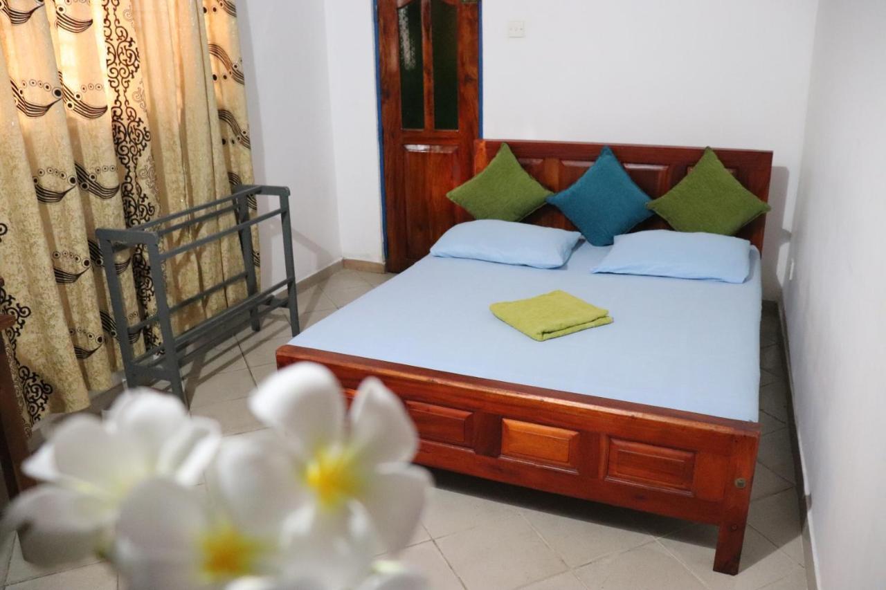 Crescent Resort Galle Bagian luar foto