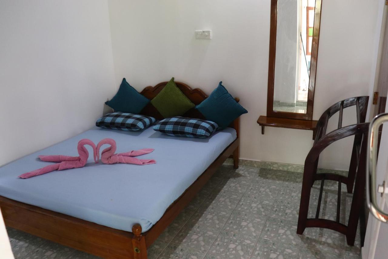 Crescent Resort Galle Bagian luar foto