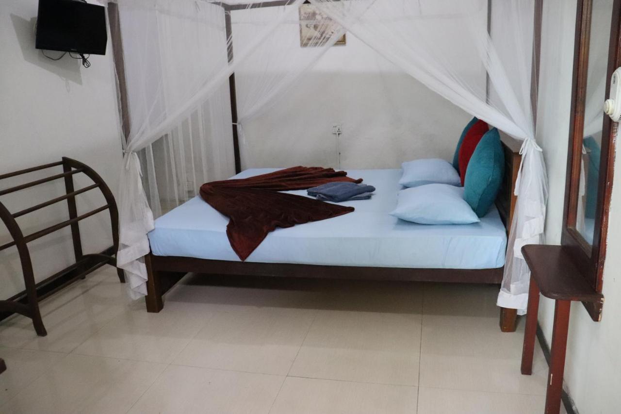 Crescent Resort Galle Bagian luar foto