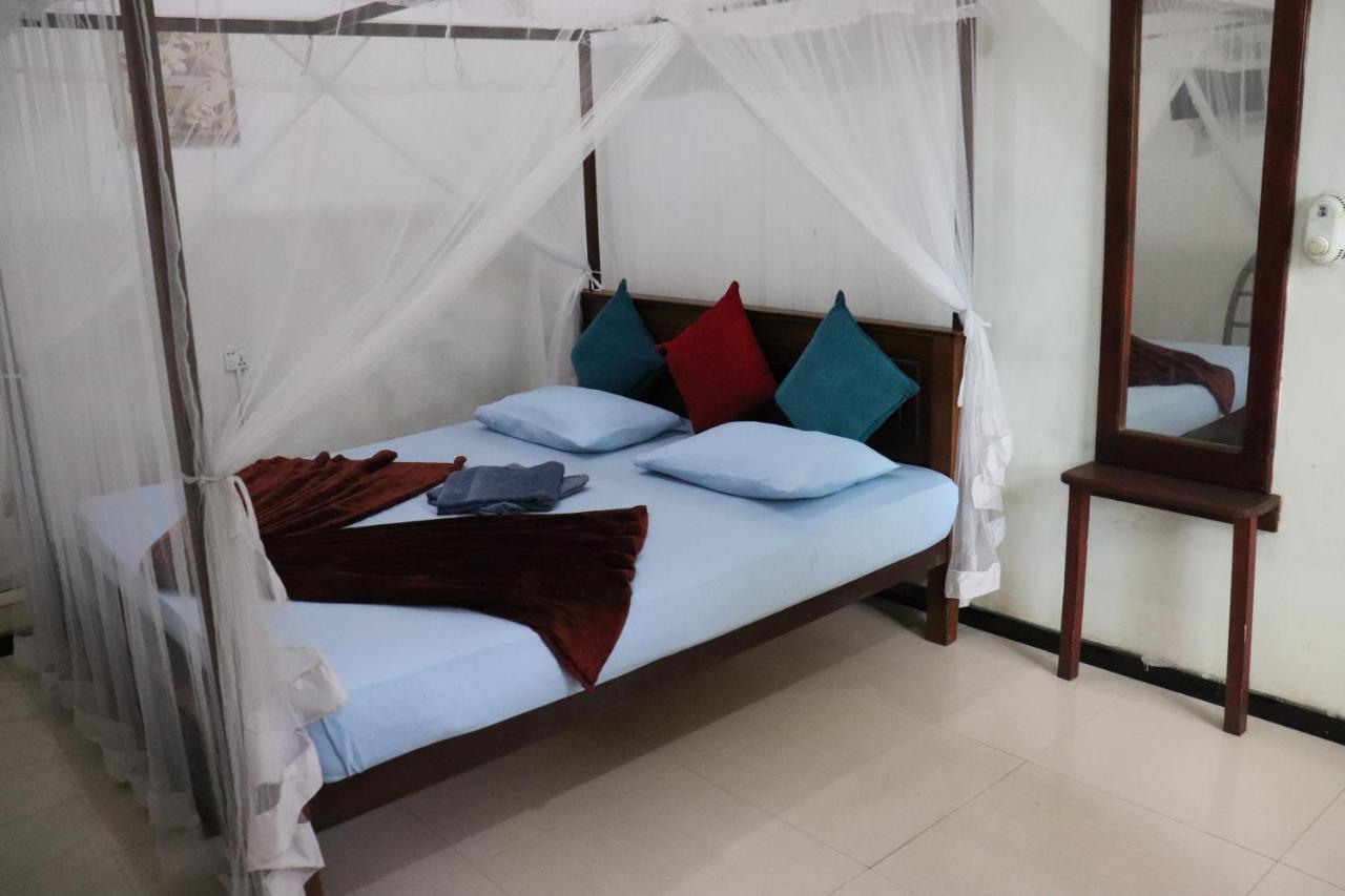Crescent Resort Galle Bagian luar foto