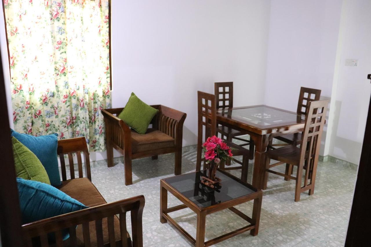 Crescent Resort Galle Bagian luar foto