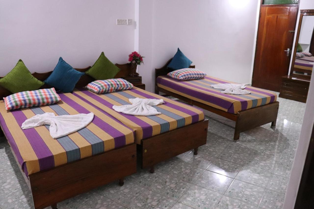 Crescent Resort Galle Bagian luar foto