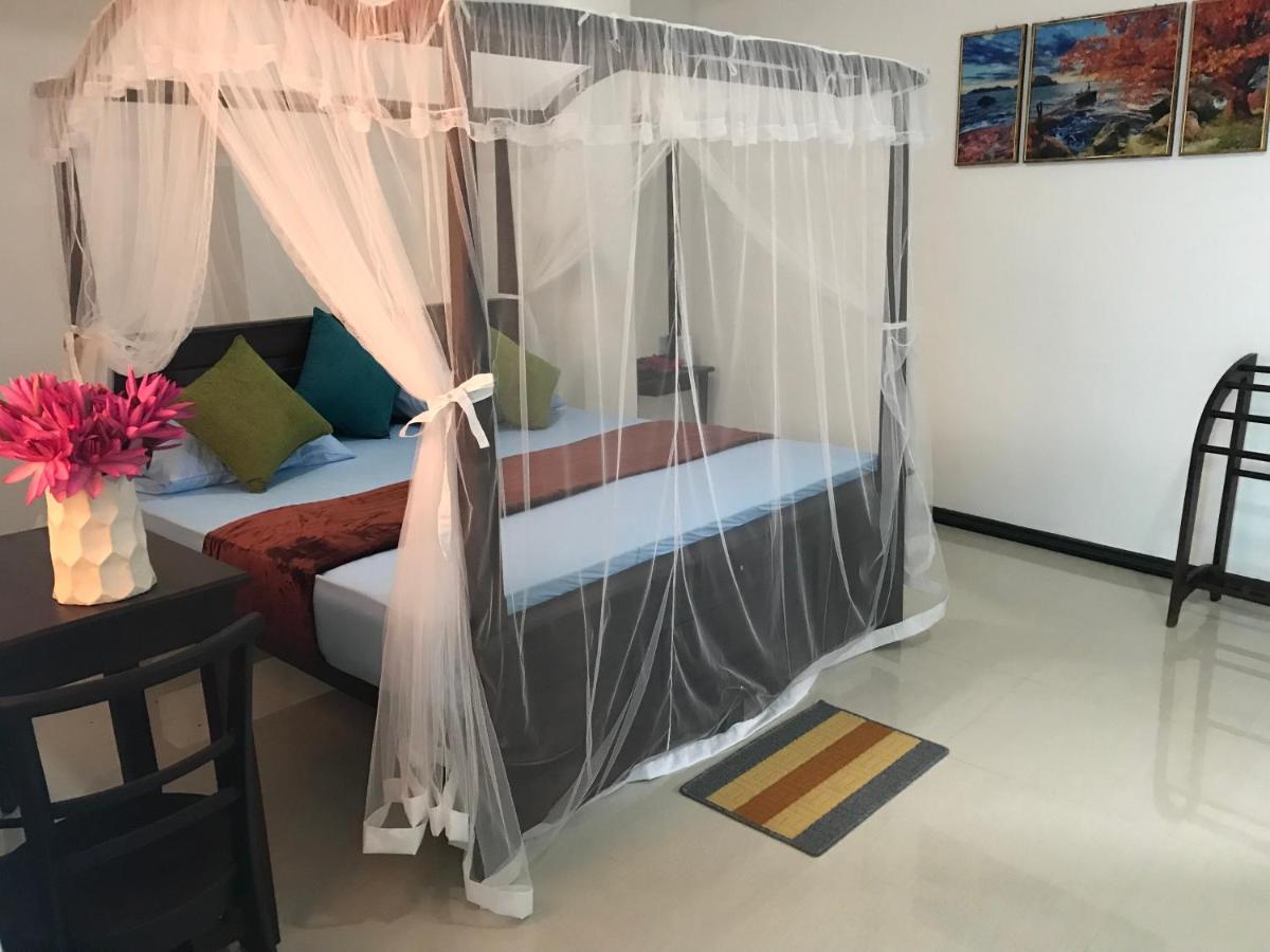 Crescent Resort Galle Bagian luar foto