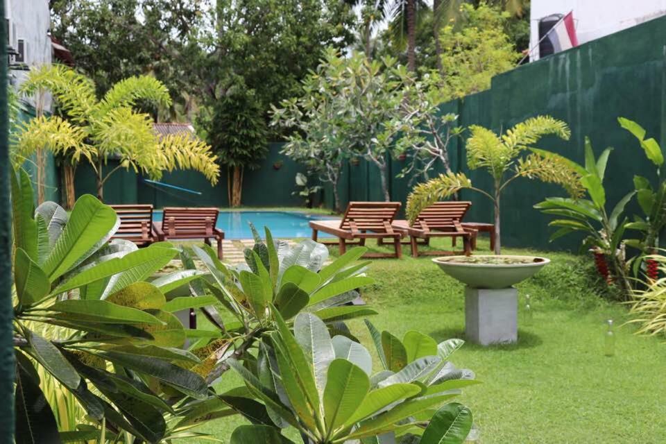 Crescent Resort Galle Bagian luar foto